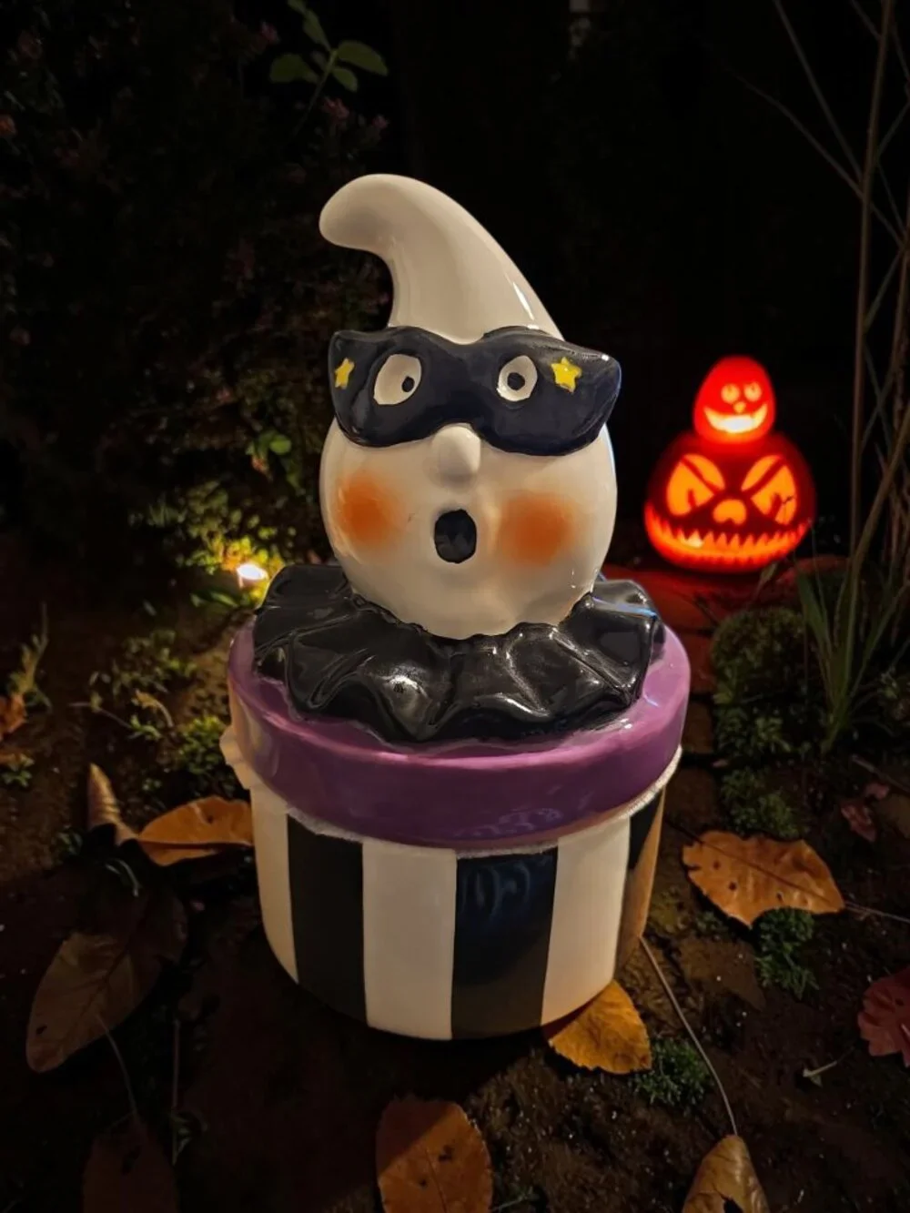 Halloween Ceramic Ghost Figurine – Mask & Star Design – Striped Base – Cute Spoo